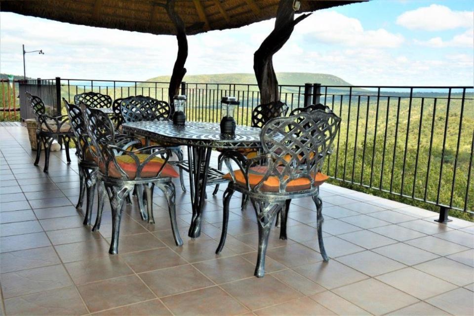 Mabalingwe Uzuri Lodge Bela-Bela Eksteriør billede